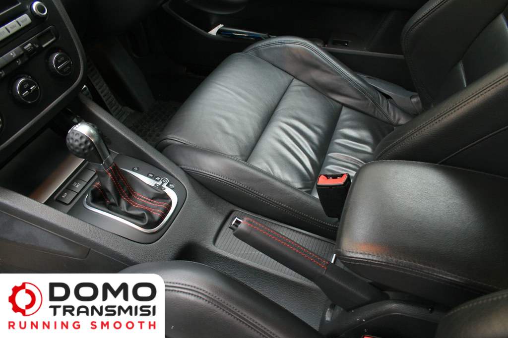 Apa Pentingnya Mengaktifkan Rem Tangan Saat Parkir Mobil? 1 Pengertian Rem Tangan, Ketika Mengaktifkan Rem Tangan saat Parkir Mobil