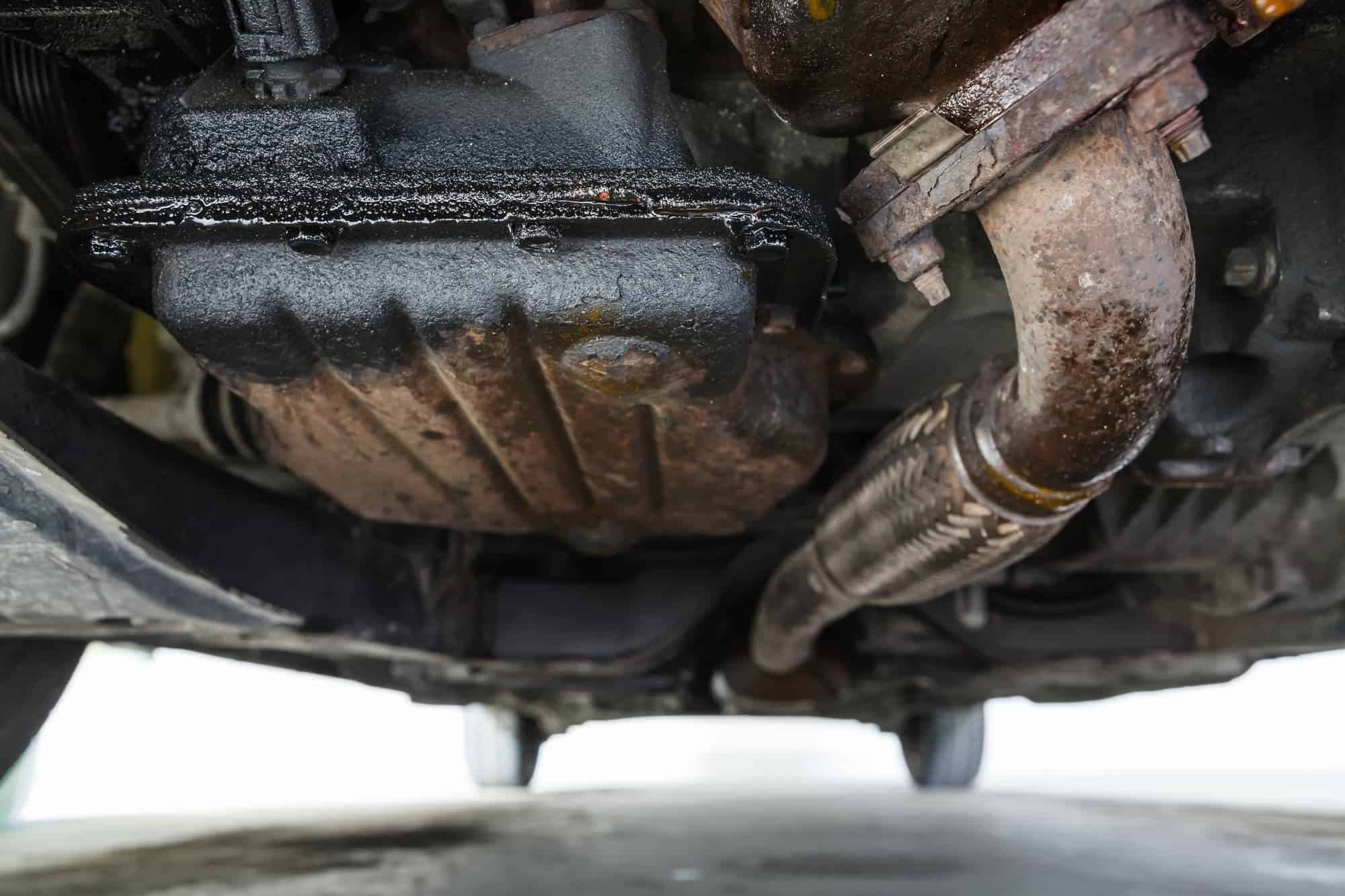 10 Penyebab Oli Transmisi Bocor di Mobil Matic