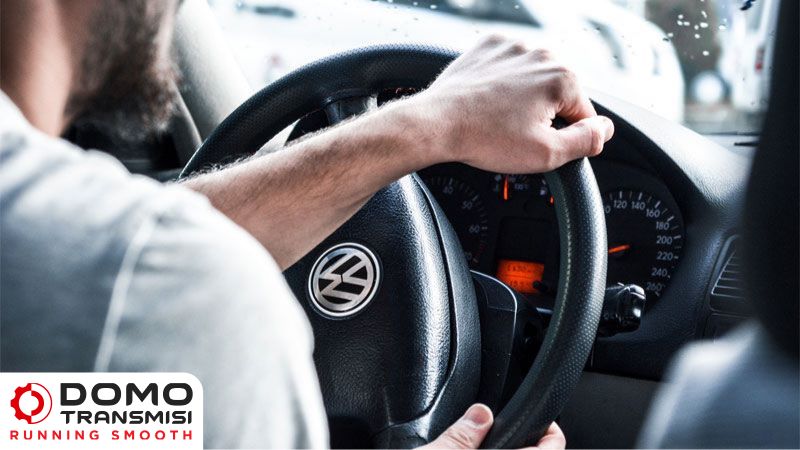 5 Penyebab Setir Mobil Matic Berat & Biaya Servicenya