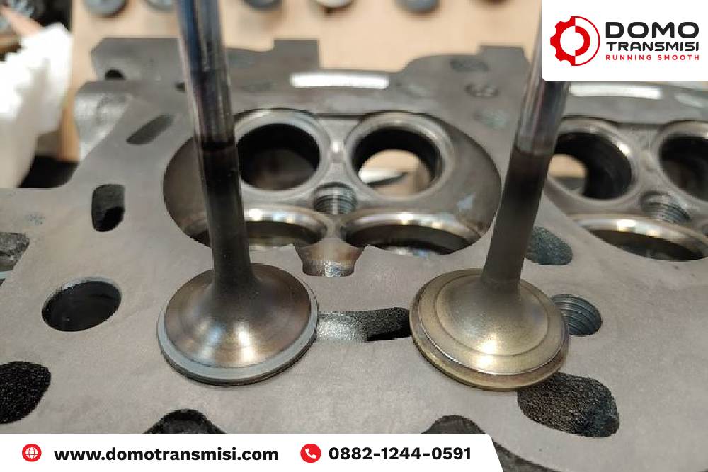 Penyebab Klep Mobil Bengkok