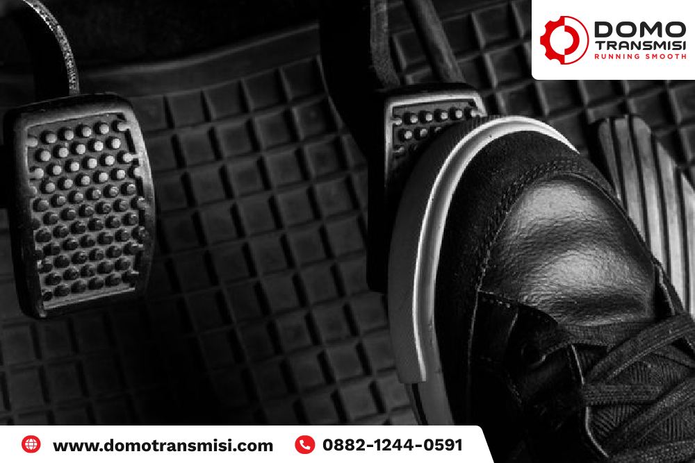5 Penyebab Suara Mesin Mobil Kasar Saat Digas