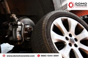Ban Mobil Susah Dilepas