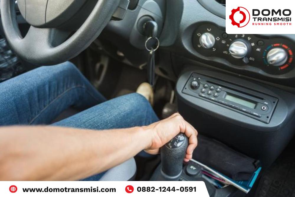 Penyebab Kopling Mobil Bunyi saat Diinjak