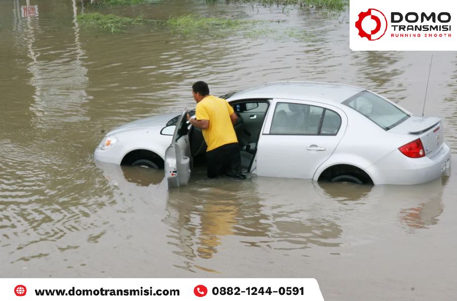 Efek Bahaya Air Banjir Masuk ke Transmisi Mobil Matic