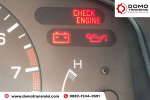 Lampu Check Engine Mulai Menyala? Sudah Saatnya Service ke Bengkel Mobil Matic Mitsubishi Triton Rekomendasi Bintaro