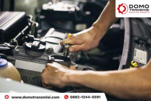 Jaga Kualitas Oli Transmisi di Bengkel Perbaikan Mobil Matic Daihatsu Sirion Bintaro Terpercaya