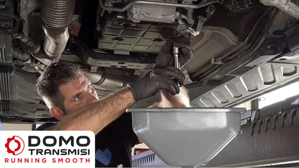 Blog 6 Jangan Sampai Perfoma Mobil Menurun! Segera Ganti Oli Transmisi Matic Toyota Veloz di Bandung
